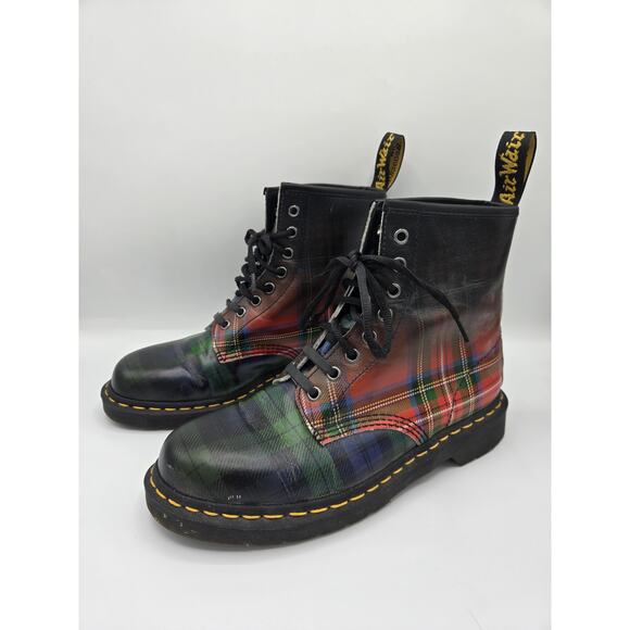 Dr. Martens 1460 Tartan Plaid Leather 8 Eye Lace Up Combat Boot Unisex 8M/9L - Picture 1 of 9